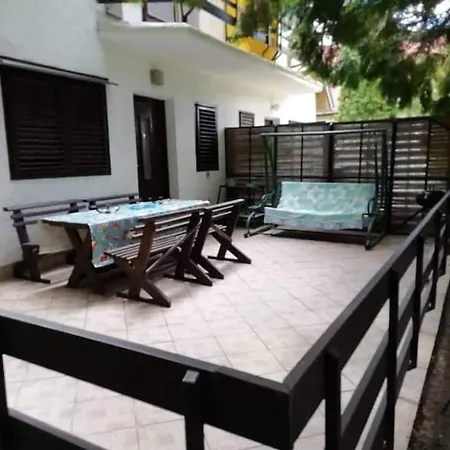 Holiday home Picur Lak